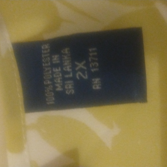 NWOT Size 2X  Karen Scott green and white tank. The green is a light army green. - Picture 4 of 4